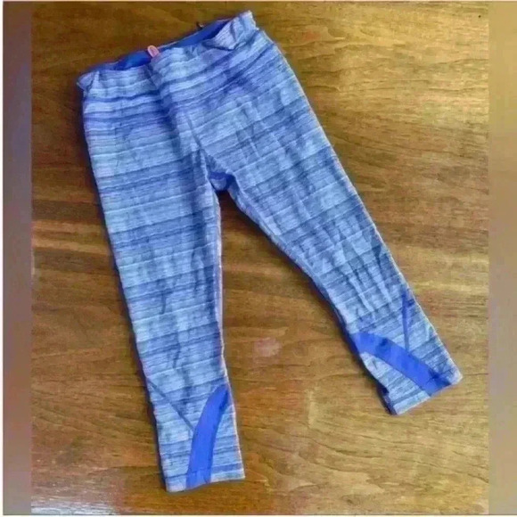 Lululemon- Run: Inspire Crop 11 *All Luxtreme Space Dye Twist... Size 8 EUC! - Picture 7 of 9